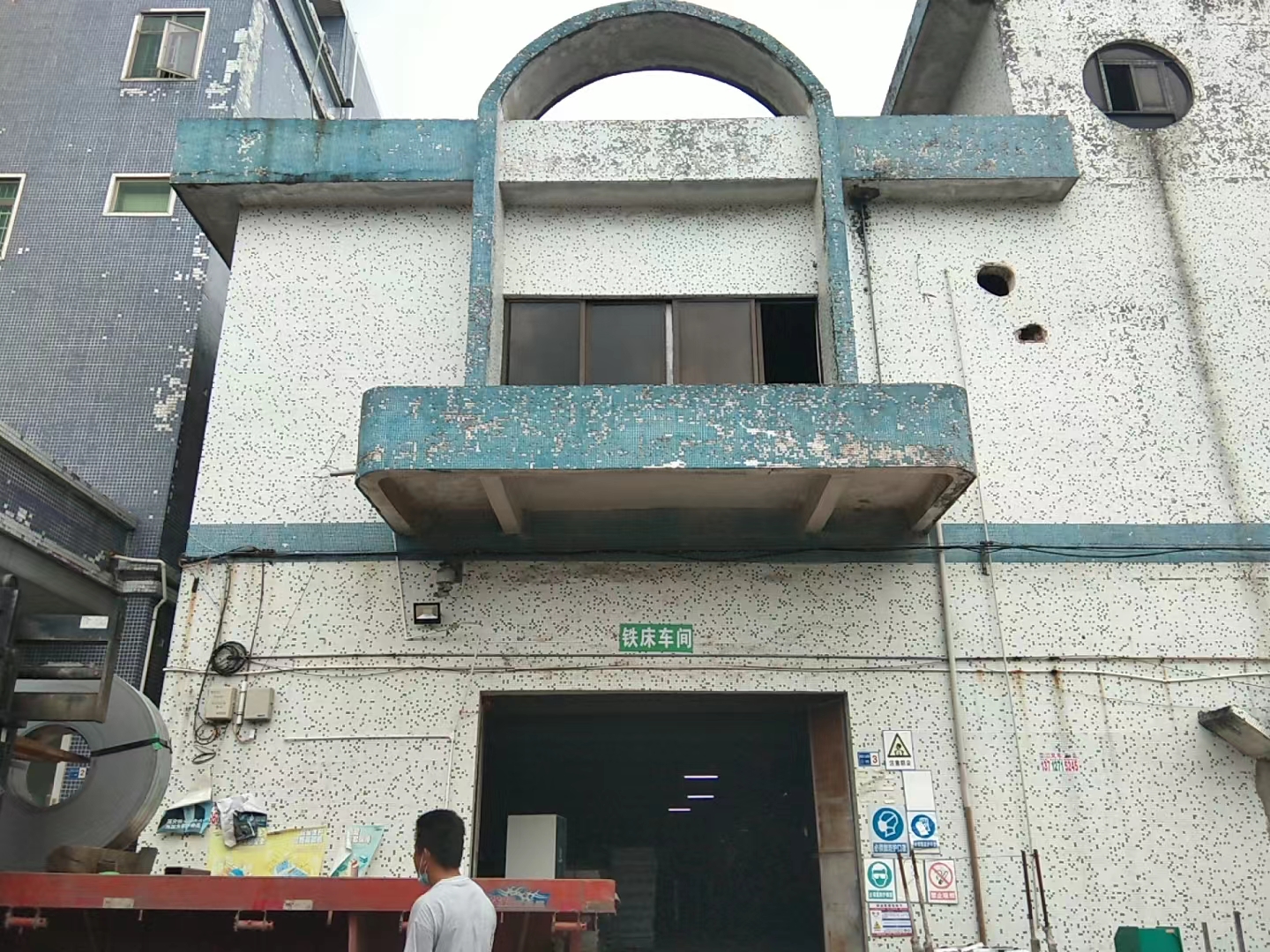 上下铺铁床厂家哪里找才靠谱？